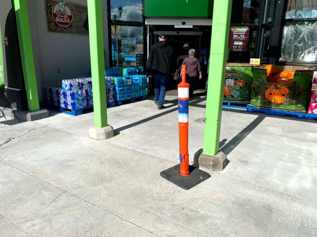 A repaired green post